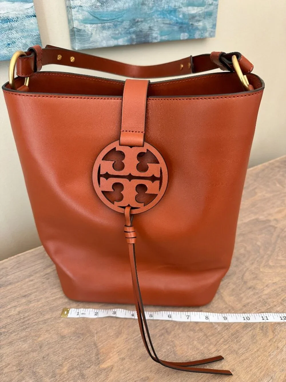Tory Burch Miller Leather Bucket Bag Brown Shoulder Bag Large Logo Medallion